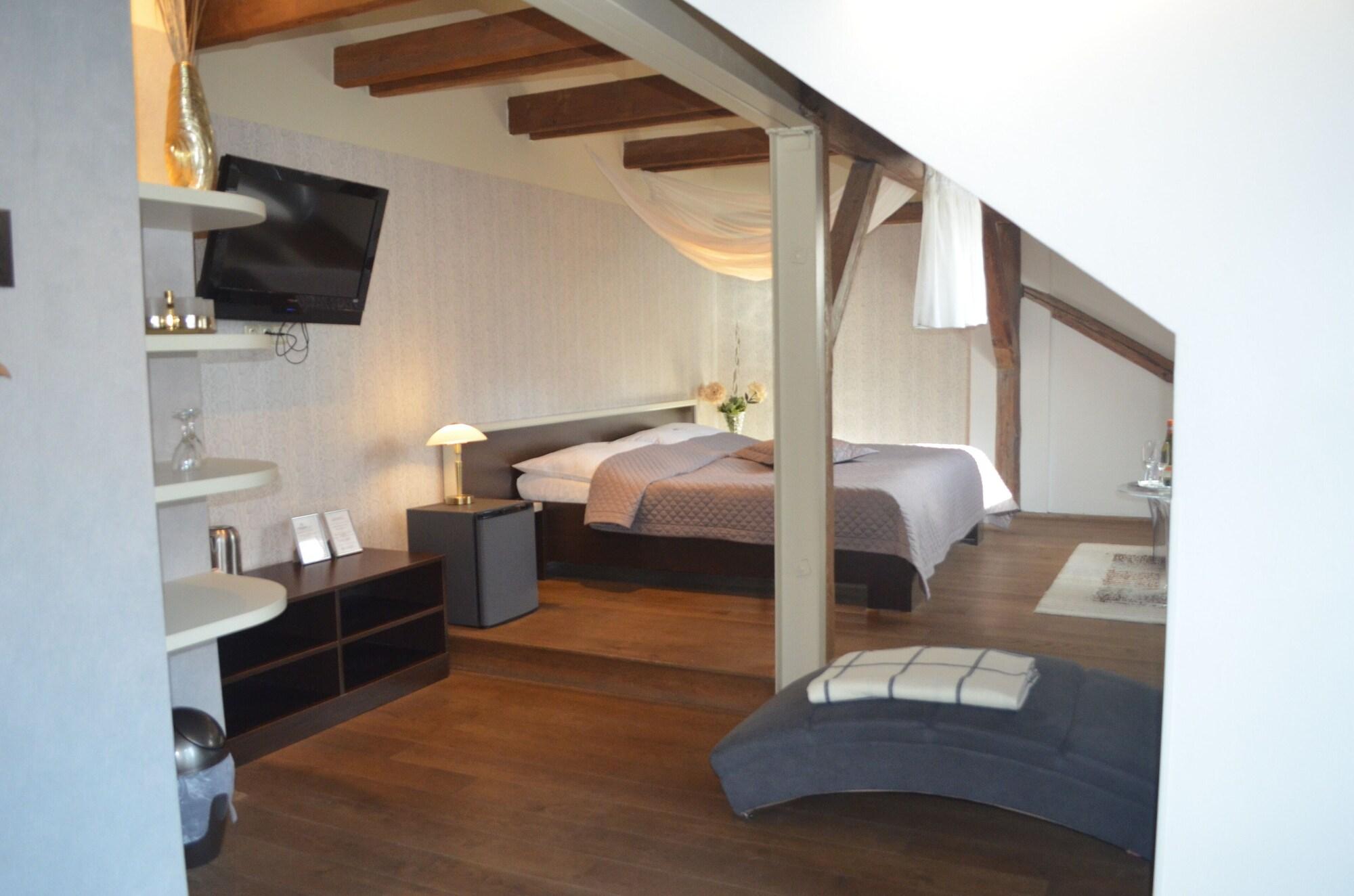 Hotel Peregrin Cesky Krumlov Exterior photo
